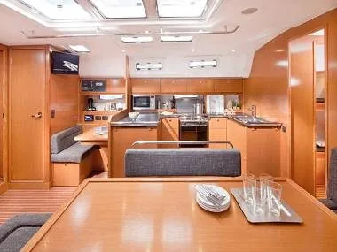 Croatia charter and sailing - Sailing boat - Beneteau Oceanis 411 (code:PLA 197) - Trogir