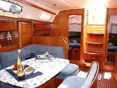 Croatia charter and sailing - Sailing boat - Bavaria 37 Cruiser (code:NAU 29) - Trogir