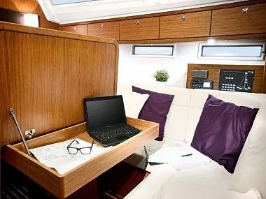 Croatia charter and sailing - Sailing boat - Bavaria 39 (code:PLA 152) - Trogir