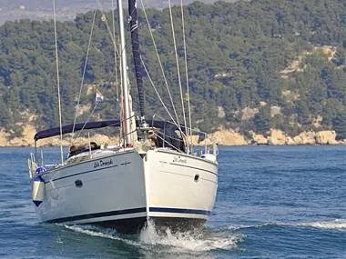 Croatia charter and sailing - Sailing boat - Bavaria 36 (code:NAU 28) - Trogir