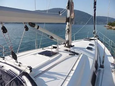 Croatia charter and sailing - Sailing boat - Bavaria 33 (code:PLA 139) - Trogir