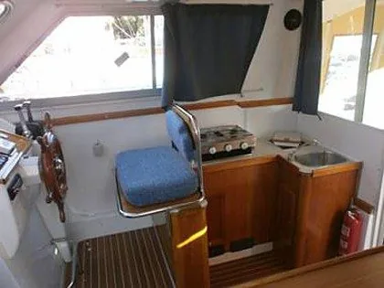 35925